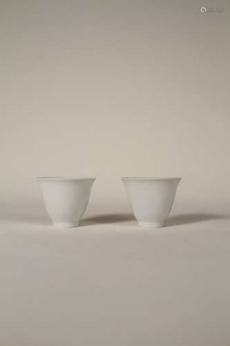 A Chinese 19th-century white-glazed cup