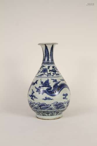 A Chinese 15th-16th century blue and white dragon pattern ja...