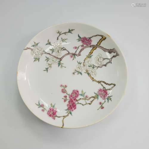 A Chinese pastel flower disc of the 18th-19th century