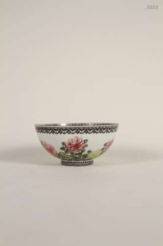 A Chinese pastel flower bowl from the 20th century