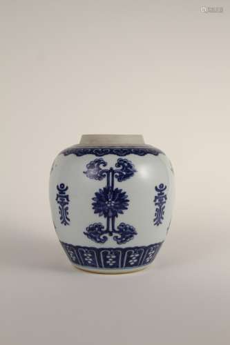 A Chinese blue-and-white lotus jar of the 19th-20th centurie...