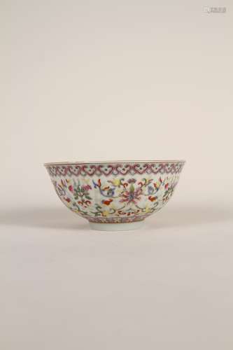 A Chinese 19th-century pastel floral pattern bowl