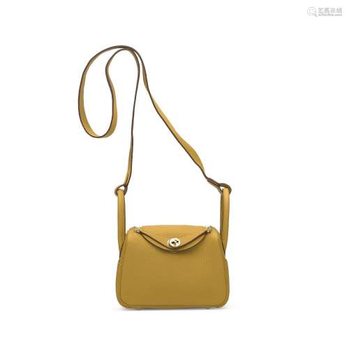 A JAUNE AMBRE CLÉMENCE LEATHER MINI LINDY 19 WITH GOLD HARDW...