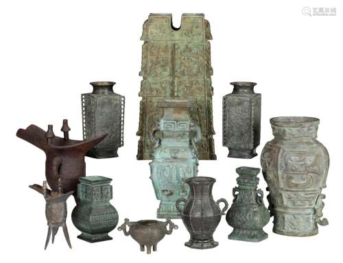 A GROUP OF CHINESE ARCHAIC STYLE VESSELS