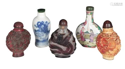 A GROUP OF FIVE CHINESE SNUFF BOTTLES