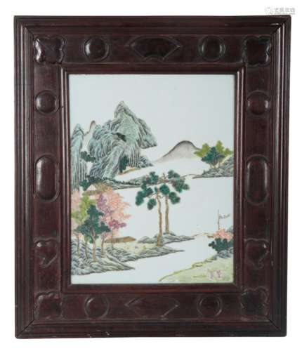 AN EARLY 20TH CENTURY CHINESE PORCELAIN PLAQUE