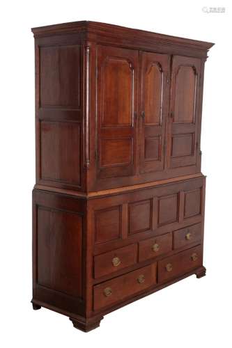 AN 18TH CENTURY OAK HALL CUPBOARD