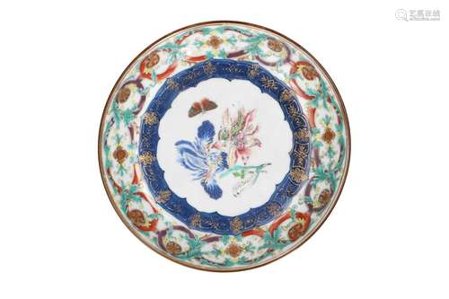 A polychrome porcelain deep dish