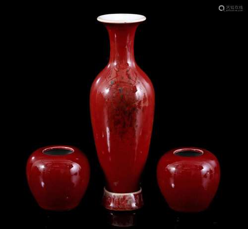 3 porcelain vases