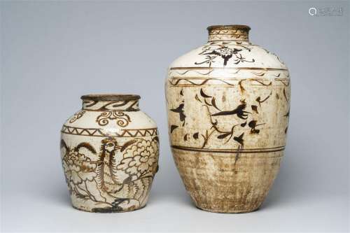 Two large Chinese Cizhou storage jars, Ming and/or later