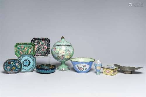 A varied collection of Chinese cloisonné items and a pewter ...
