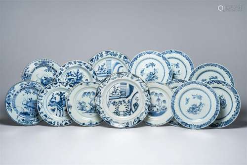 A varied collection of fourteen Chinese blue and white plate...