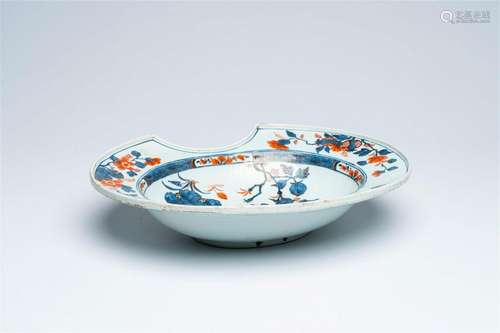 A Chinese Imari style barber's bowl with floral design, Qian...