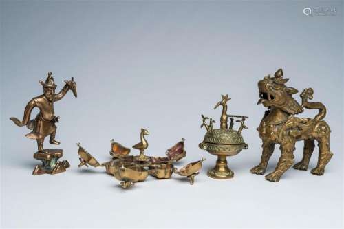 Four Southeast Asian bronze objects, 19th/20th C.