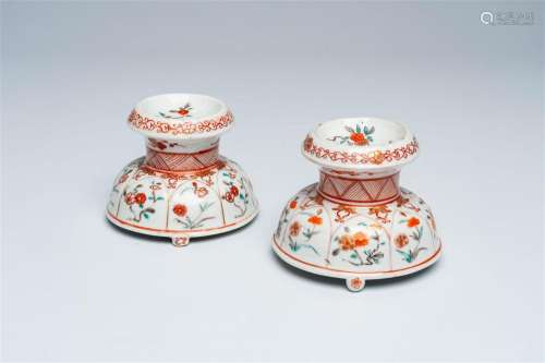 A pair of Japanese Kakiemon style salts with floral design, ...