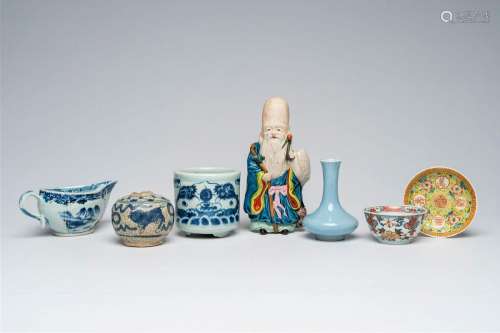 A varied collection of Chinese and Japanese porcelain, 18th ...