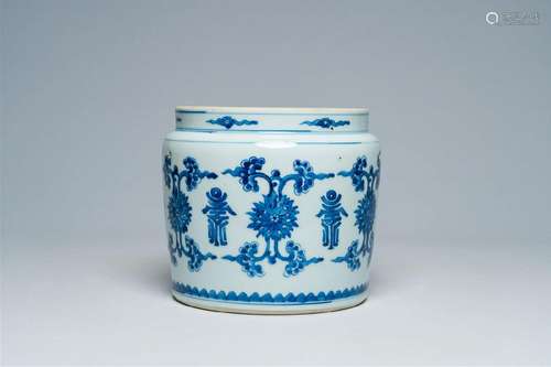 A Chinese blue and white 'lotus and Shou' bowl, 19th/20th C.