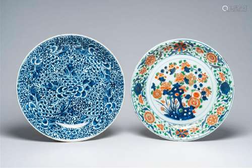 Two Chinese verte-Imari and blue and white chargers with flo...