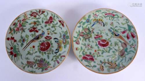 A PAIR OF 19TH CENTURY CHINESE CANTON FAMILLE ROSE CELADON D...