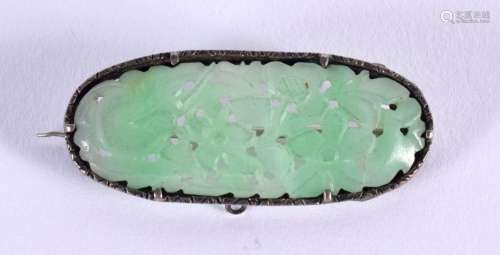 AN EARLY 20TH CENTURY CHINESE JADEITE SILVER BROOCH Late Qin...