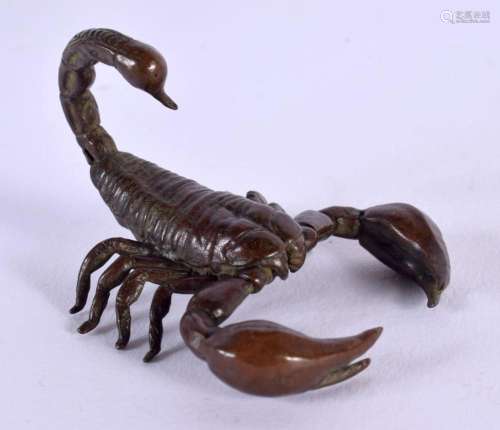 A JAPANESE BRONZE SCORPION. 5 cm x 4 cm.