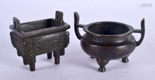 TWO CHINESE BRONZE CENSERS 20th Century. Largest 4.25 cm wid...