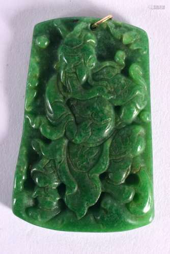 A CHINESE GOLD MOUNTED JADE PENDANT 20th century. 6.5 cm x 3...