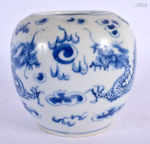 A 19TH CENTURY CHINESE BLUE AND WHITE PORCELAIN BRUSH WASHER...