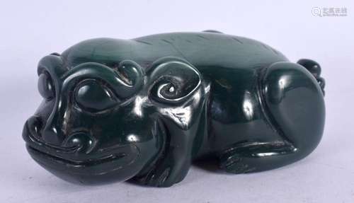 AN EARLY 20TH CENTURY CHINESE CARVED HARDSTONE BEAST Late Qi...