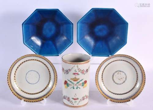 A PAIR OF 18TH CENTURY CHINESE EXPORT PORCELAIN SAUCERS Qian...