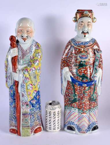 A LARGE PAIR OF CHINESE REPUBLICAN PERIOD FAMILLE ROSE FIGUR...
