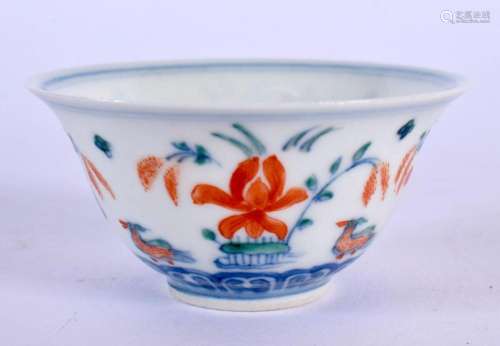 A FINE 17TH/18TH CENTURY CHINESE DOUCAI PORCELAIN TEABOWL Ka...