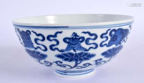 AN EARLY 20TH CENTURY CHINESE BLUE AND WHITE PORCELAIN BOWL ...