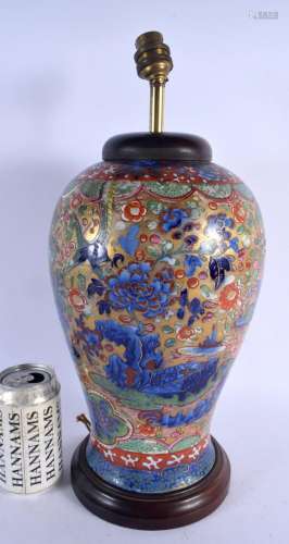 A LARGE 17TH/18TH CENTURY CHINESE CLOBBERED IMARI COUNTRY HO...