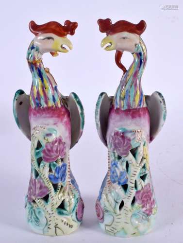 A PAIR OF CHINESE REPUBLICAN PERIOD FAMILLE ROSE HOHO BIRDS....