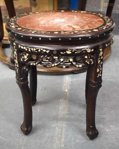 A 19TH CENTURY CHINESE MOTHER OF PEARL INLAID MARBLE TABLE. ...