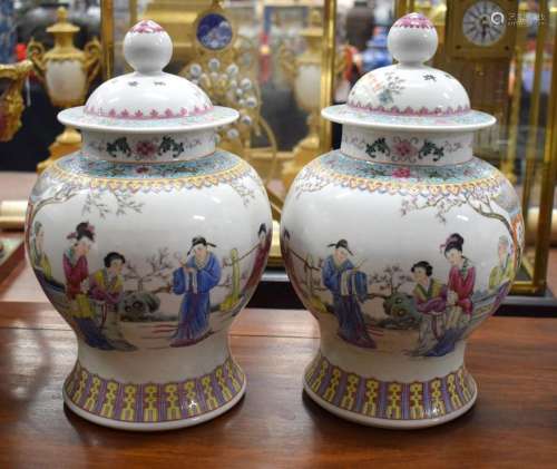 A LARGE PAIR OF CHINESE REPUBLICAN PERIOD FAMILLE ROSE VASES...