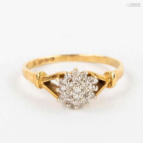 A yellow gold ring with brilliants. 18 karat. 2,81g. size: 5...
