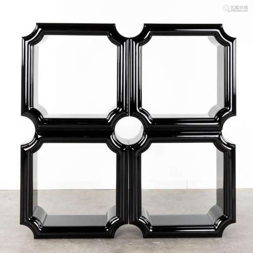 A set of 4 black lacquered elements, 20th C. (L: 61 x W: 61 ...