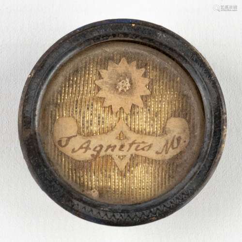 A sealed theca with a relic of Saint Agnetis V. M. (D: 3,7 c...