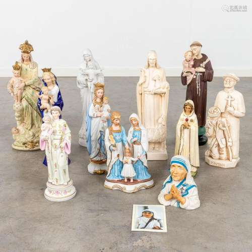 A collection of 11 holy figurines, porcelain, plaster. (H: 4...