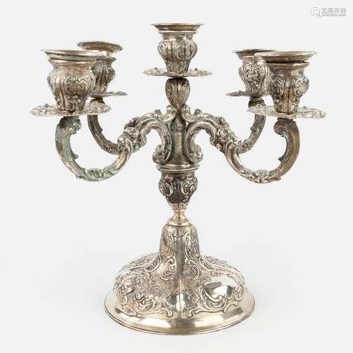 A candelabra with 5 arms, silver in Louis XV style. 1433g. (...