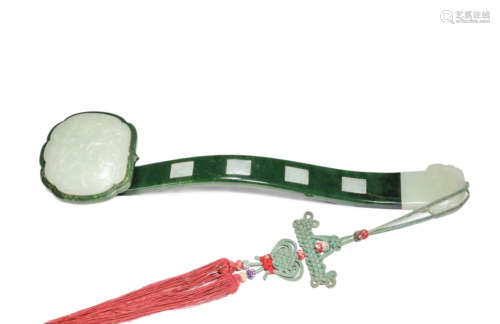 Spinach-Green Jade White Jade Inlay Ruyi