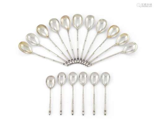 A SET OF ELEVEN RUSSIAN SILVER SPOONS