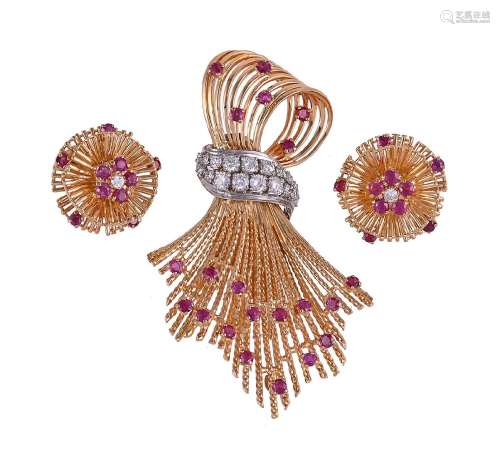 KUTCHINSKY, AN 18 CARAT GOLD, DIAMOND AND RUBY BROOCH AND EA...