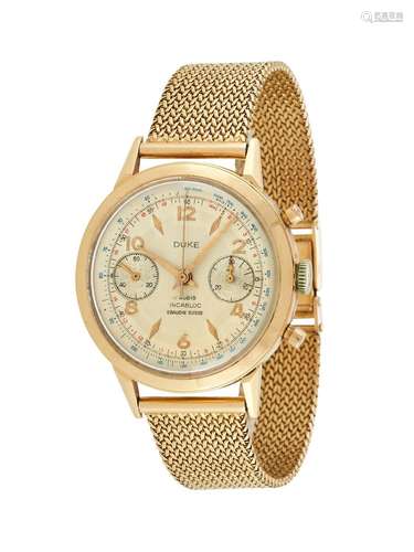 DUKE, A GOLD COLOURED CHRONOGRAPH BRACELET WATCH