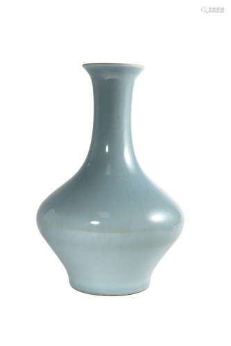 Azure Glaze Long-Neck Vase