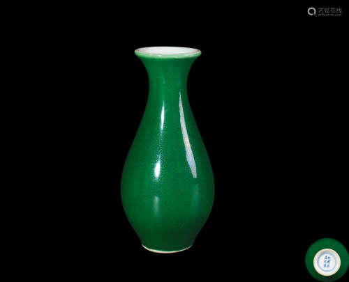 清代 大清雍正年製款 綠釉小瓶