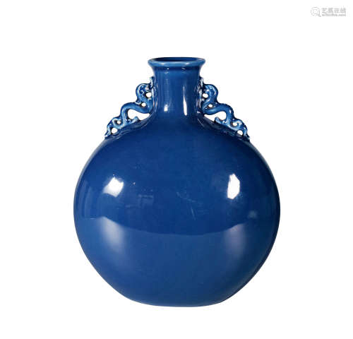 清代 祭藍釉雙螭龍耳扁瓶