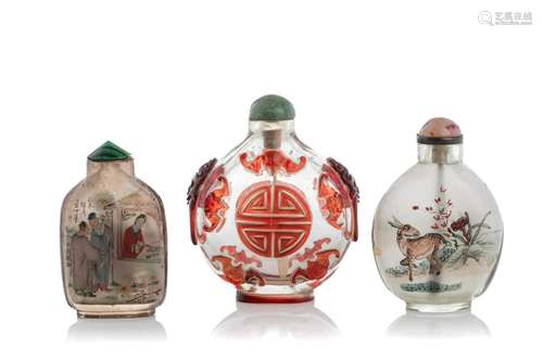 THREE CHINESE GLASS SNUFF BOTTLES